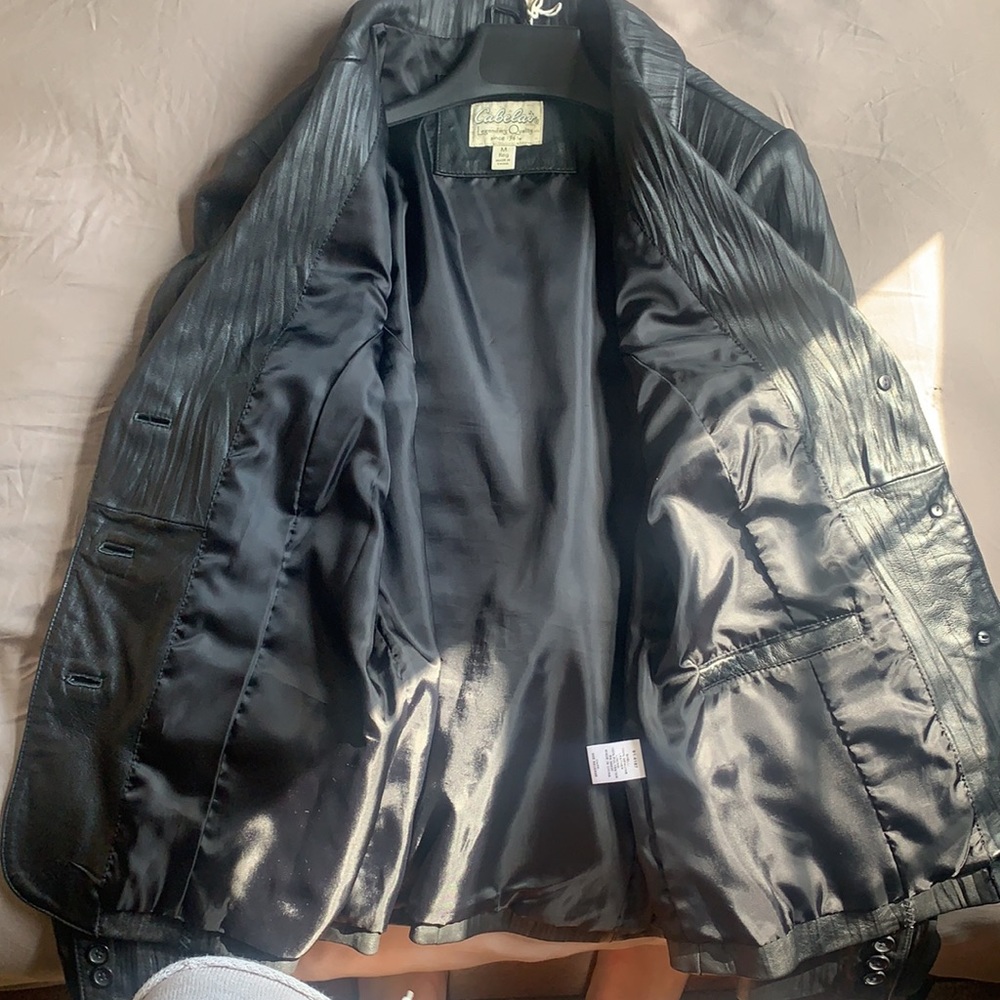 Leather jacket - Picture 4 of 8